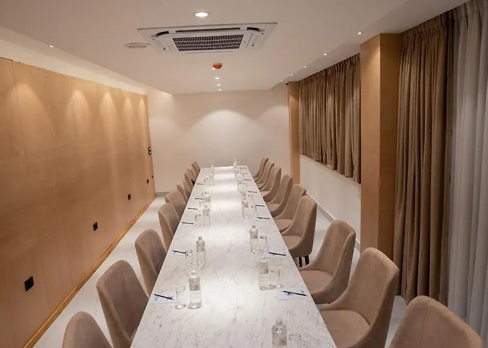 Hotel Nagarjun - Embrace Tranquility Natures Retreat Beyond The Katmandú